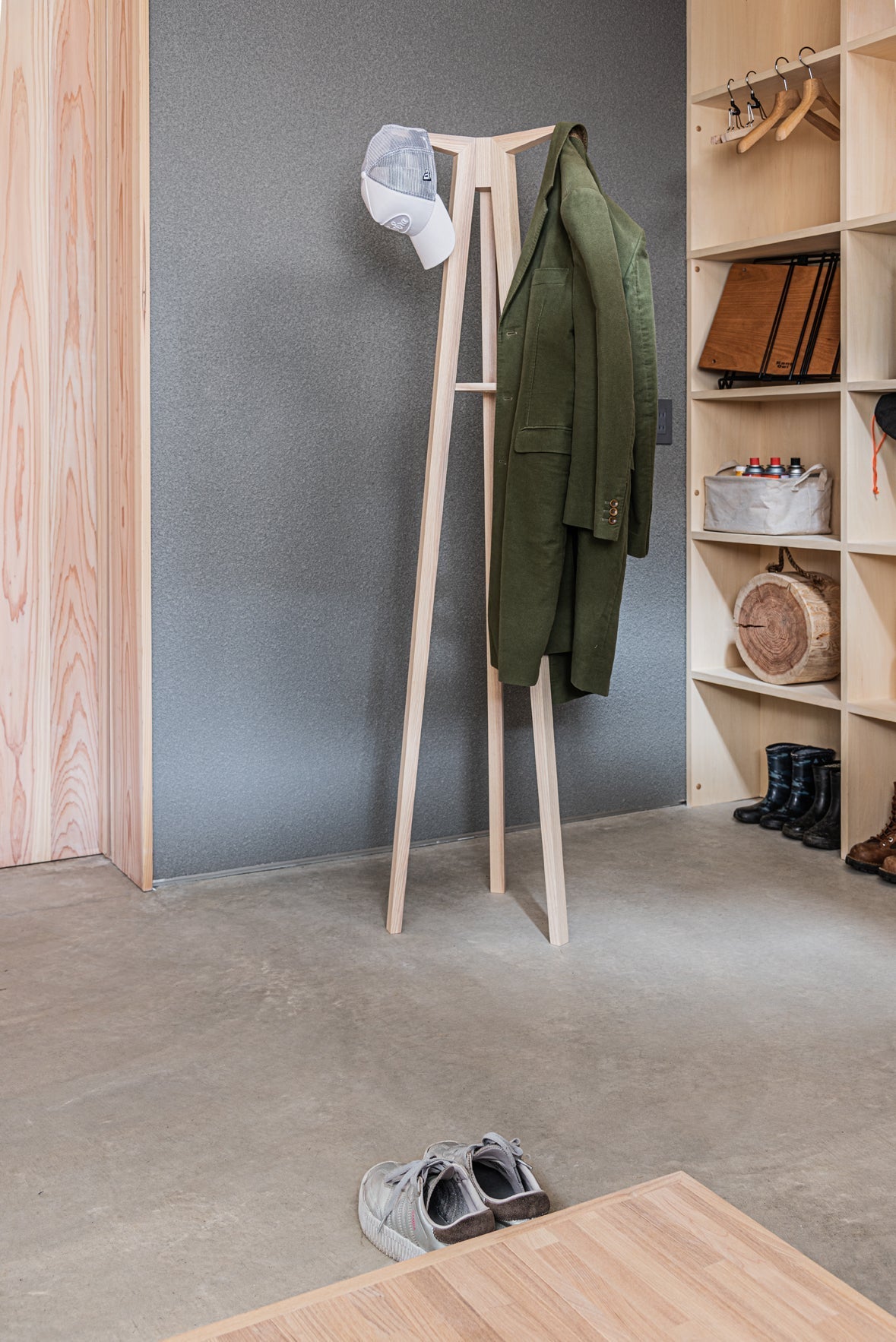 MITSUKI COAT RACK -檳榔子黒(BLACK)-