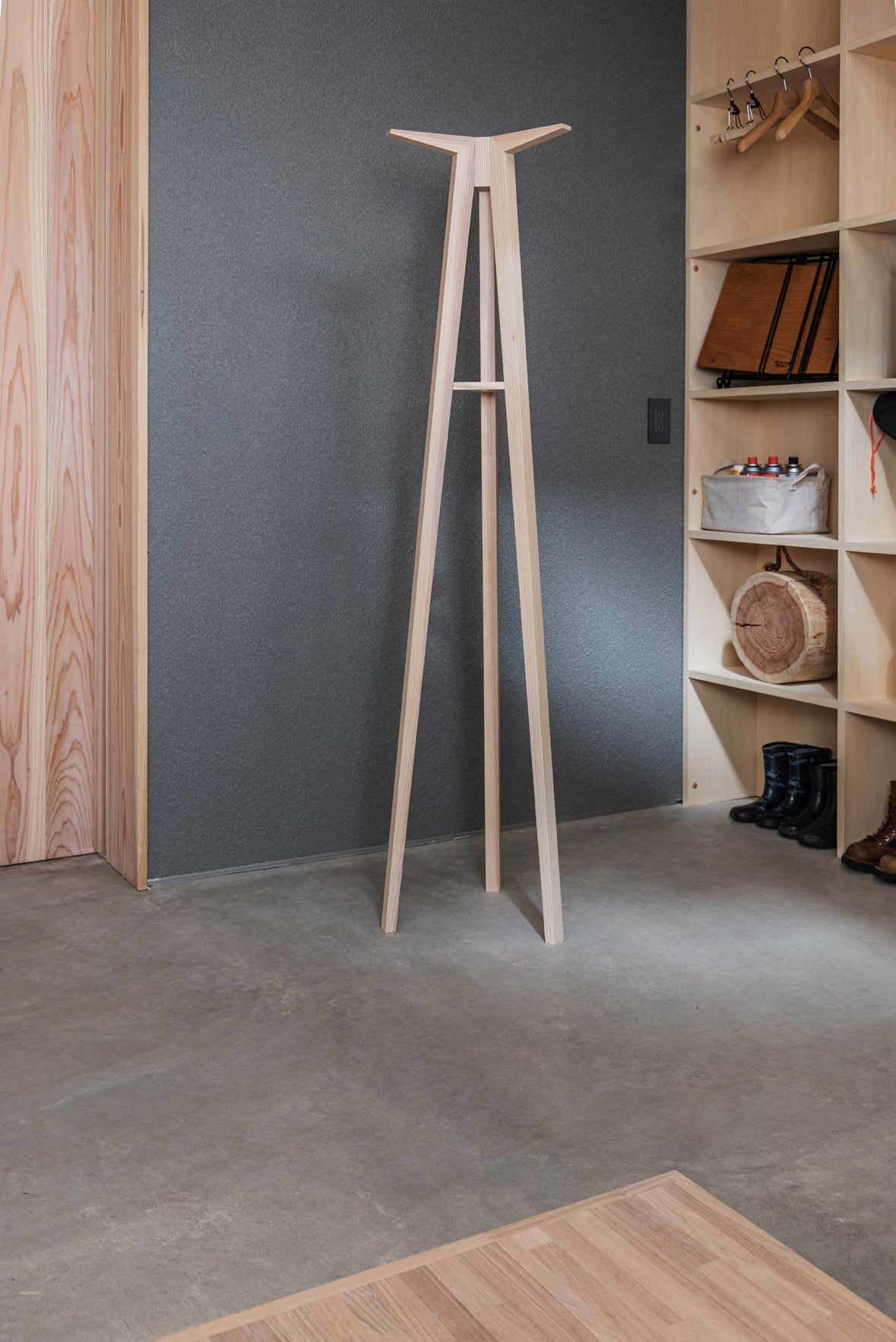 MITSUKI COAT RACK -檳榔子黒(BLACK)-
