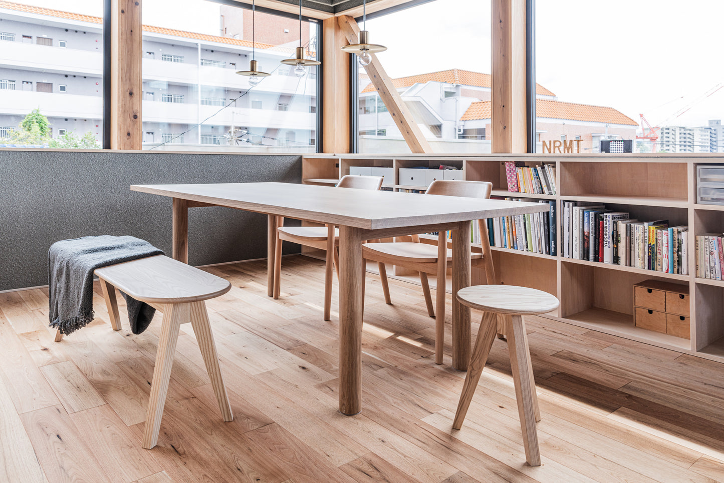 MITSUKI STOOL -WHITE ASH-